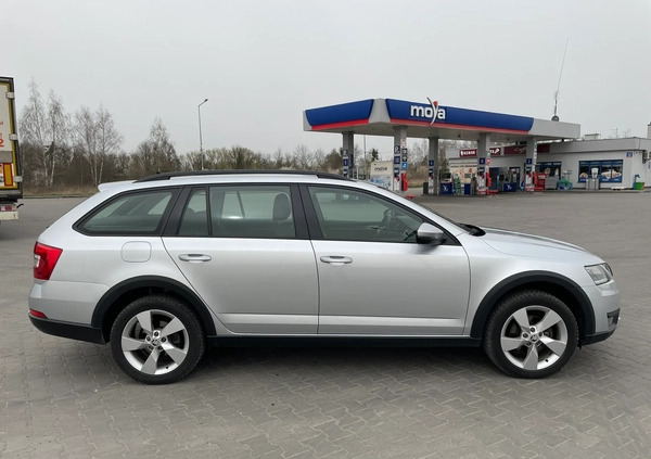 Skoda Octavia cena 64900 przebieg: 252890, rok produkcji 2019 z Chełmno małe 154